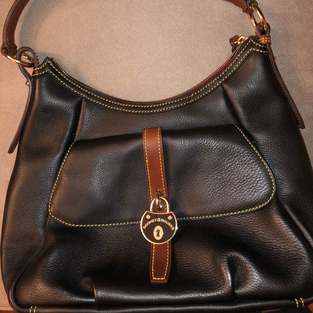 BRAND NEW DOONEY & BOURKE PURSE